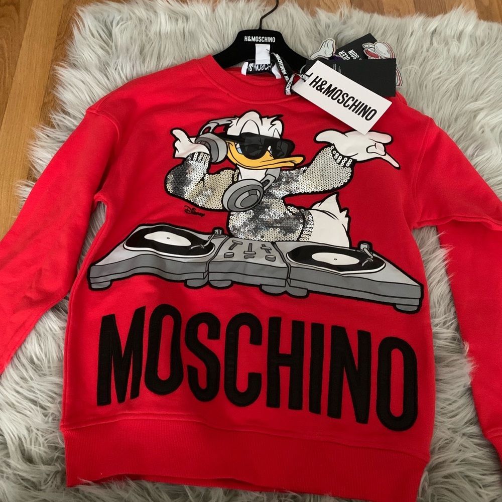 Moschino x h&m crewneck